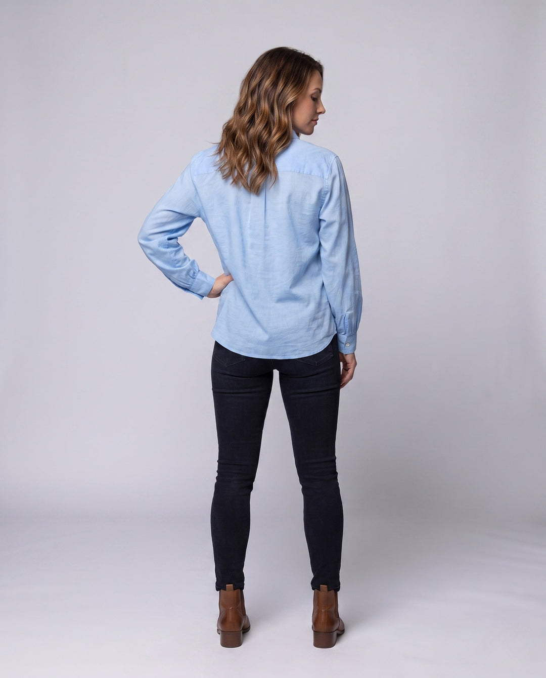 Product 15979763663178 - back_view