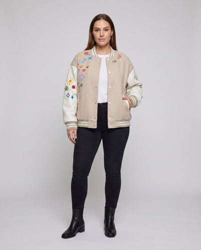 Damen stylische Collegejacke mit einzigartigen Stickereien Echo Archiv