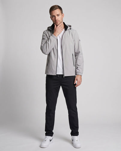Männliche sportliche Trainingsjacke mit passender Jogginghose Echo Archiv