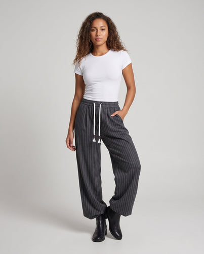 Damen Lässige, weite Pluderhose Echo Archiv