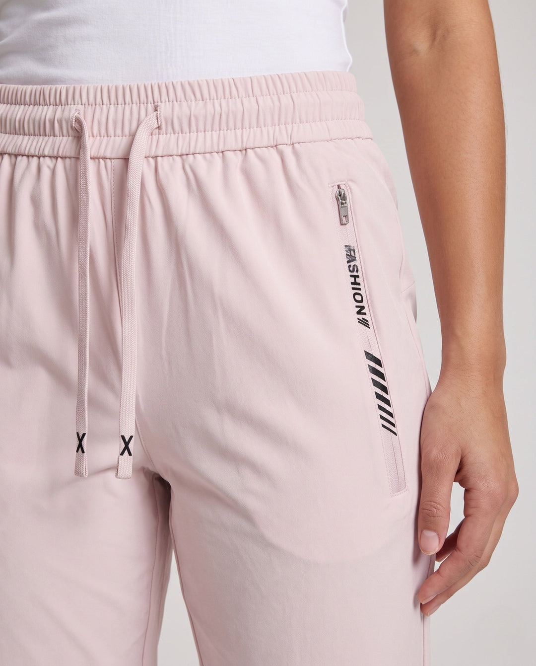 Product 16014728954186 - close_up_detail