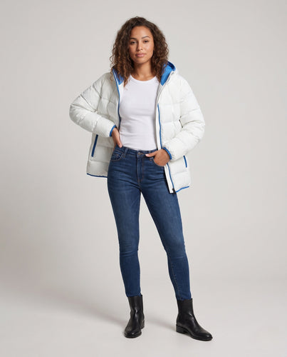 Damen Kurzgeschnittene Steppwinterjacke mit Kontrastkapuze und Reißverschlusstaschen Echoarchiv