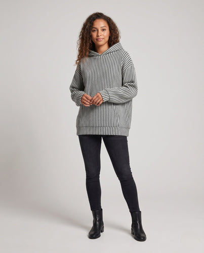 Frauen Oversized Strick Hoodie mit Känguru-Tasche und strukturellem Muster Echoarchiv