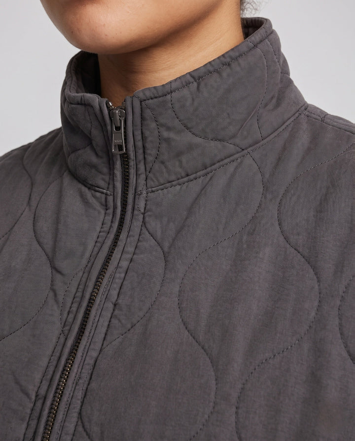 Product 16022353084746 - close_up_detail