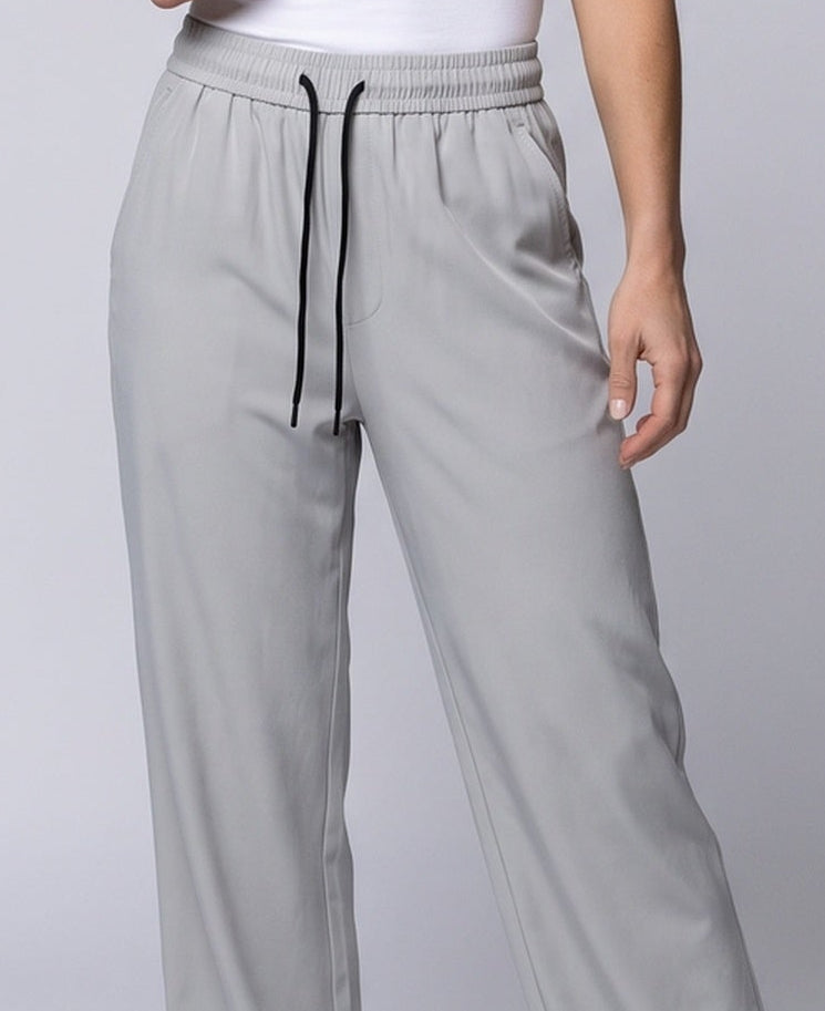 Stylische Sporthose für Damen Echoarchiv