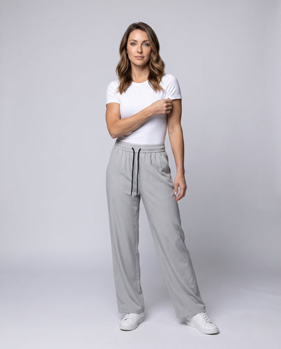 Stylische Sporthose für Damen Echoarchiv