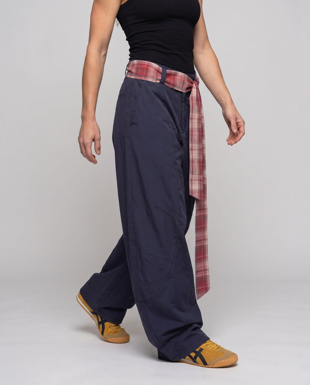 Product 16025141084490 - lower_body
