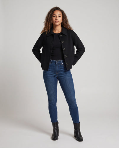 Damen Boxy‑Shortjacke aus Wollmix mit Hemdkragen und aufgesetzten Taschen Echoarchiv