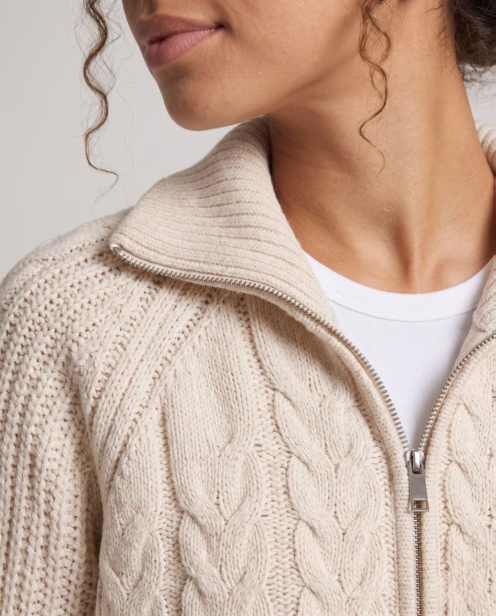 Product 16033016480074 - close_up_detail