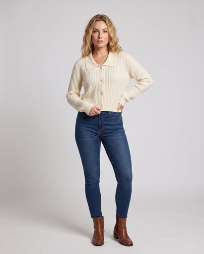 Damen Cropped Zopfstrick-Cardigan mit Hemdkragen und Ballonärmeln Echoarchiv
