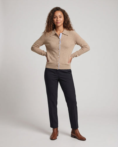 Damen Feiner Feinstrick-Cardigan mit Hemdkragen und dezenter Knopfleiste Echoarchiv