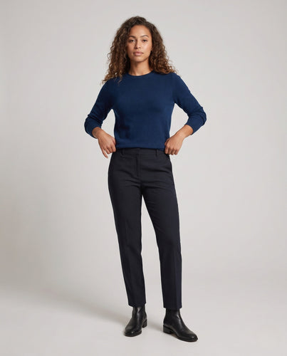 Damen Feiner Flauschpullover mit Rundhals, schmaler Rippenkante und leichtem Mohair‑Effekt Echoarchiv