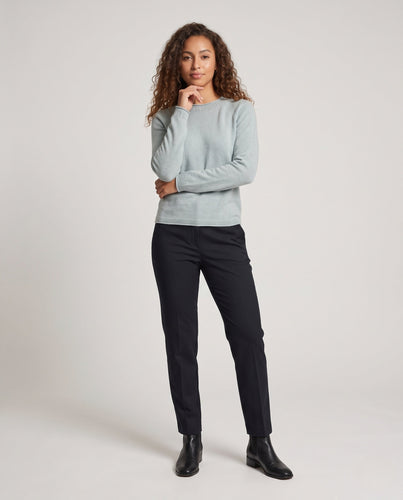 Damen Feiner Rundhals-Pullover aus weichem Feinstrick mit filigraner Ajour-Spitze am Halsausschnitt Echoarchiv