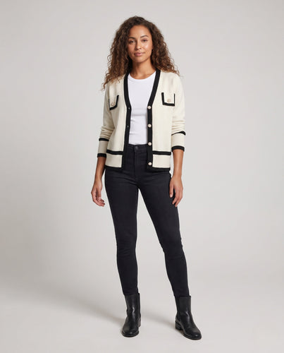 Damen Feiner V‑Ausschnitt‑Cardigan im Vintage‑Chanel‑Look mit Perlmutt‑Zierknöpfen Echoarchiv
