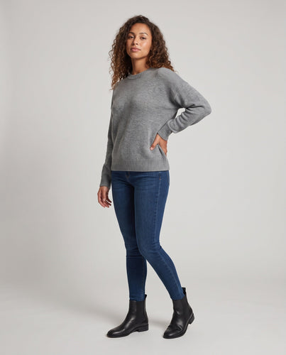 Damen Feinflauschiger Rundhalspullover mit Ajour‑Diamantkante Echoarchiv