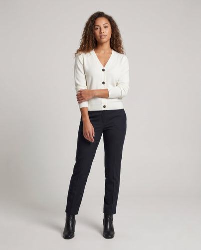 Damen Feinstrick-Cardigan in Taillenlänge mit floraler Schmuckknopfleiste Echoarchiv