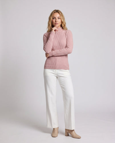 Damen Feinstrick-Mockneck-Pullover mit feiner Struktur und körperumspielender Silhouette Echoarchiv