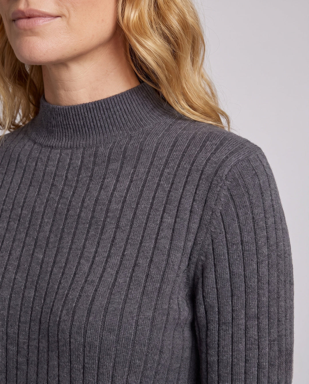 Product 16034472657226 - close_up_detail