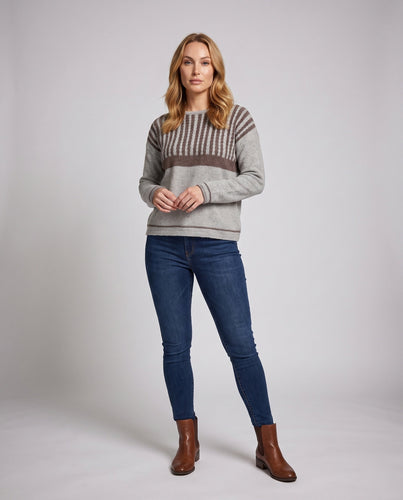 Damen Feinstrickpullover mit Zopfstruktur und kontrastierender Passe Echoarchiv