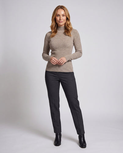 Damen Körperbetont Feinstrick Stehkragenpullover mit flauschigem Cashmere-Look Echoarchiv