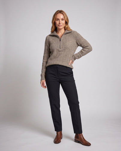 Damen Fuzzy Halb Reißverschluss Mock Neck Pullover mit gerippten Ärmeln und lässiger Silhouette Echoarchiv