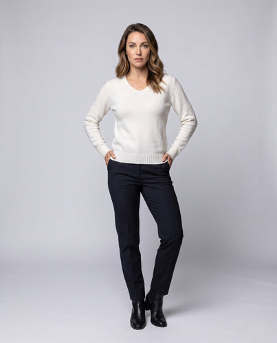 Damen Flauschiger V‑Ausschnitt-Pullover im Kaschmir‑Look mit feiner Rippstruktur Echoarchiv