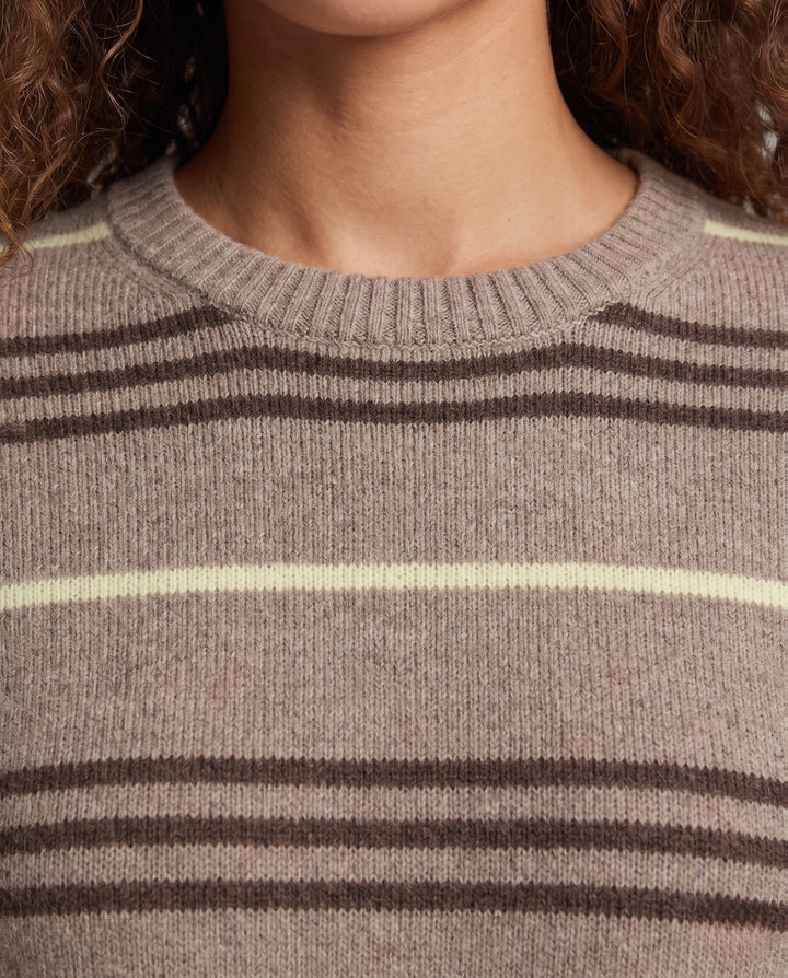 Product 16034478195018 - close_up_detail