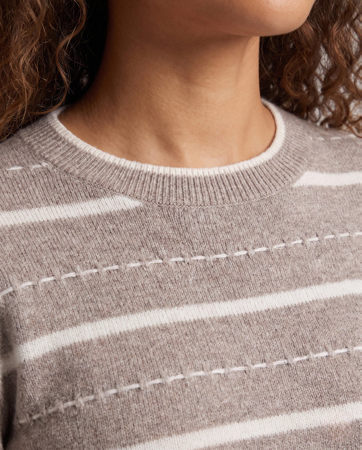 Product 16034478555466 - close_up_detail