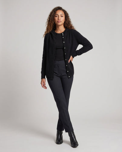Damen Kapuzen‑Strickjacke mit durchgehender Knopfleiste und kastiger Oversize‑Silhouette Echoarchiv