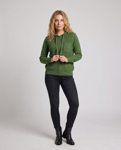 Damen Kapuzenpullover aus feinem Rippstrick mit Brusttasche und lässiger Passform Echoarchiv