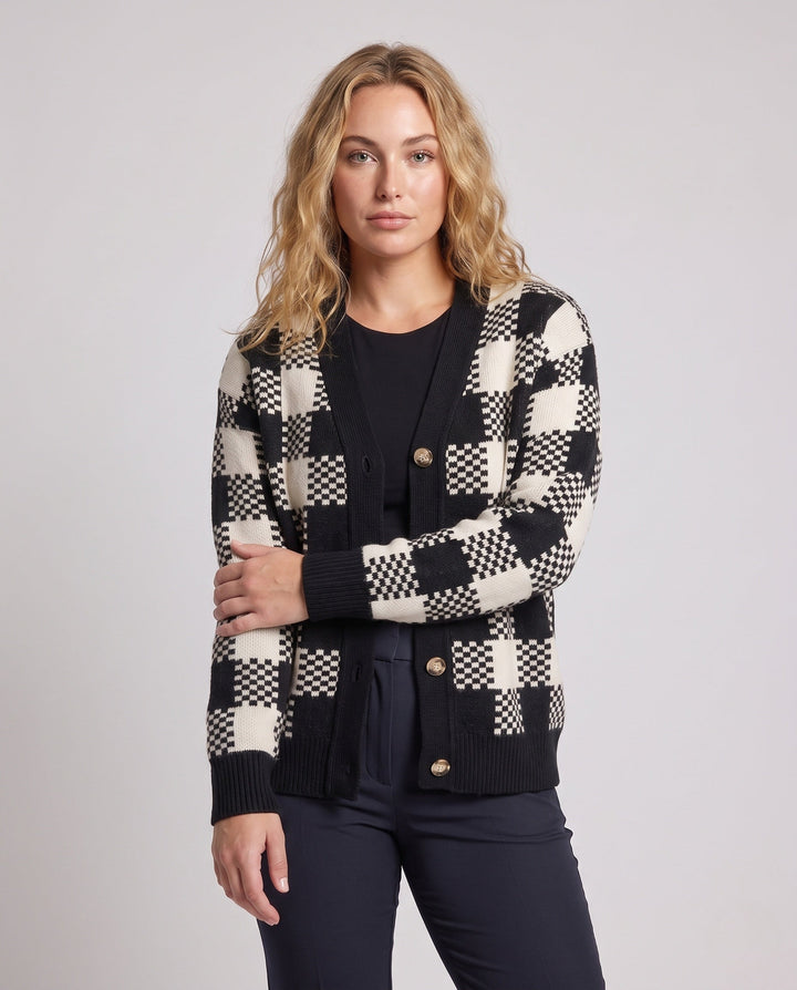 Product 16034480619850 - upper_body