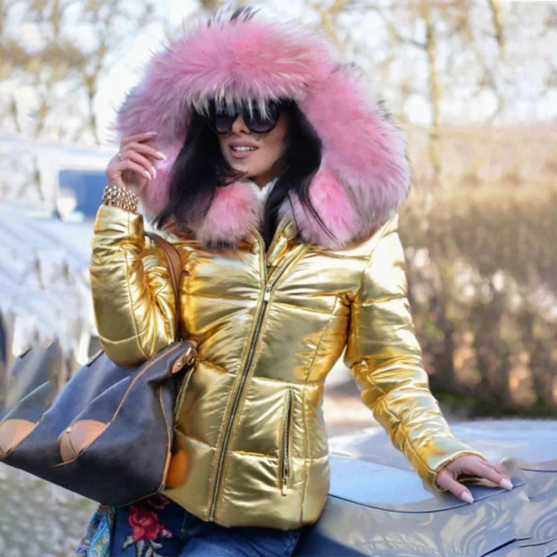 Echoarchiv | Winterjacke mit Kapuze aus Pelz
