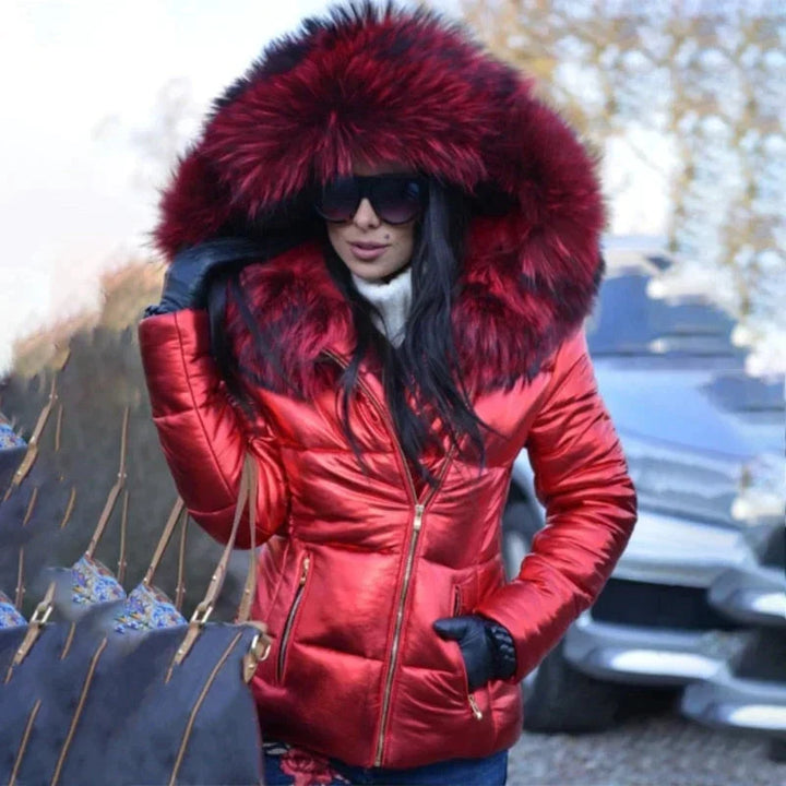 Echoarchiv | Winterjacke mit Kapuze aus Pelz