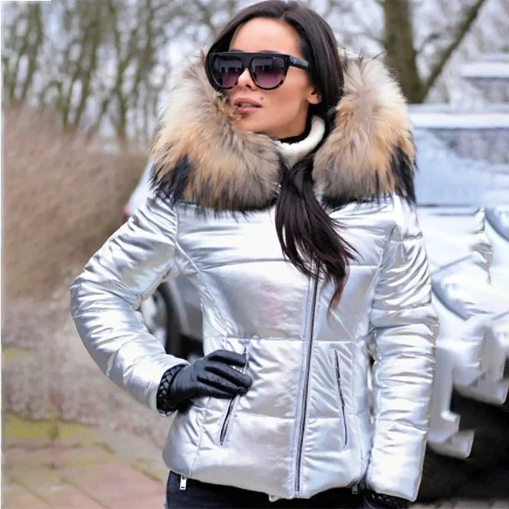 Echoarchiv | Winterjacke mit Kapuze aus Pelz