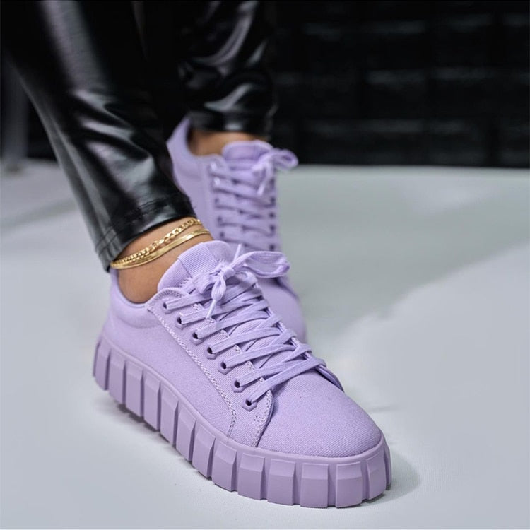 Modische orthopädische Damenschuhe mit PlatEchoarchivusohle