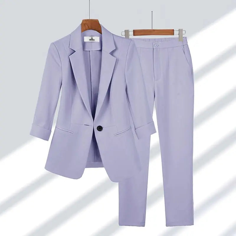 Echoarchiv | Zweiteiliger Luxusanzug mit Jacke und Hose