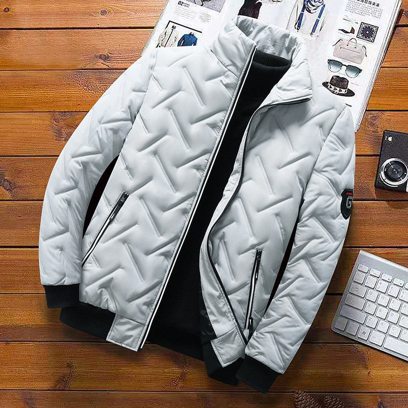 Echoarchiv | Warme und stylische Daunenjacke für Männer
