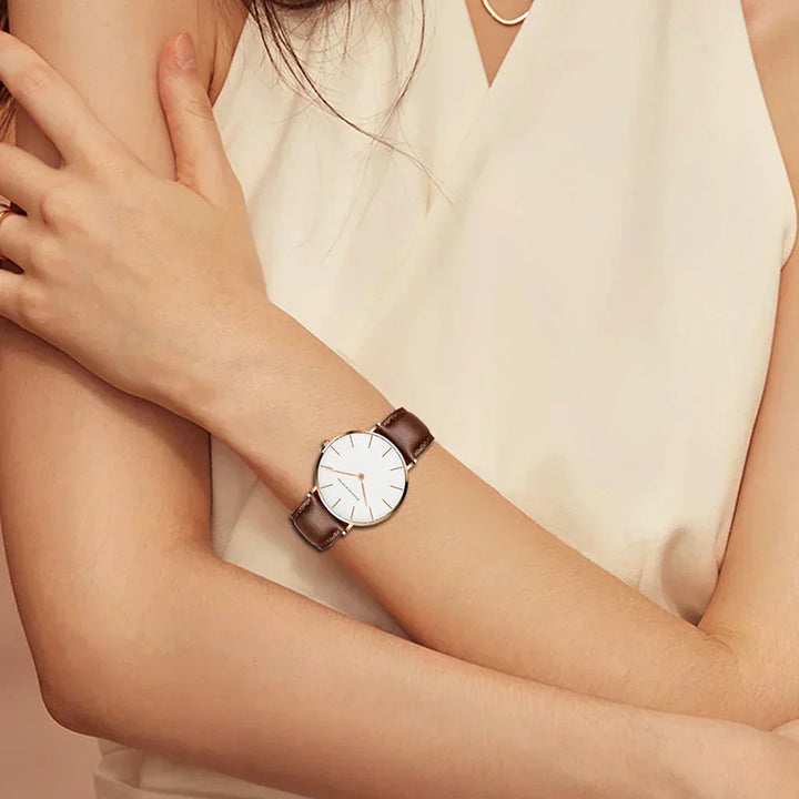 Echoarchiv | Runde Zeitlose Minimalistische Uhr mit Lederarmband für Frauen