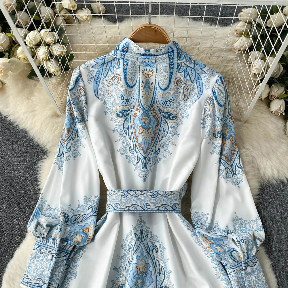 A-Linienkleid mit Gürtel und Blumenmuster