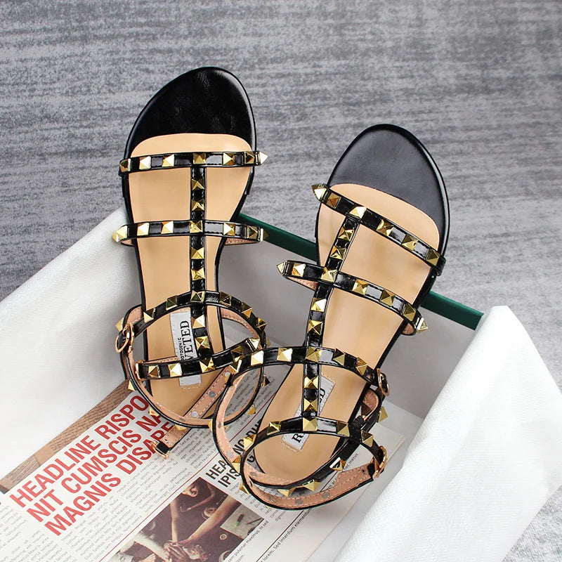 Echoarchiv | Sommer Damen Sandalen Frauen Lässige Flache Schuhe Schlicht Stil Mode Nieten Design Gehen und Einkaufen Große Größe