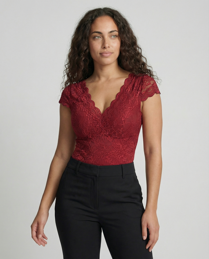 Elegante Body Suit mit Spitzenärmeln und V-Ausschnitt – Bodéline