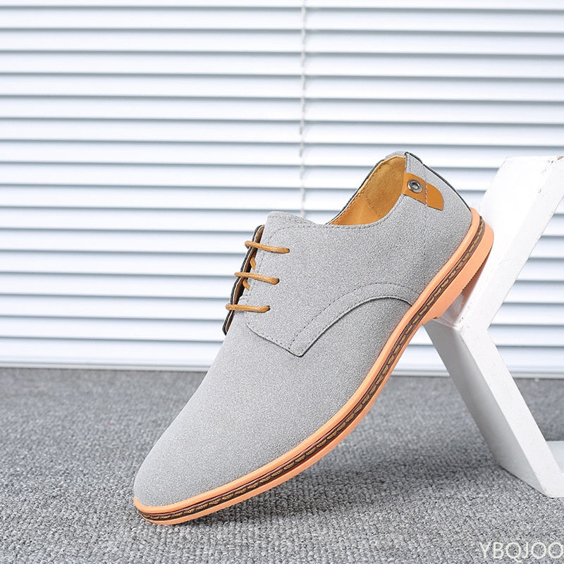Echoarchiv | Eleganter Business-Schuh
