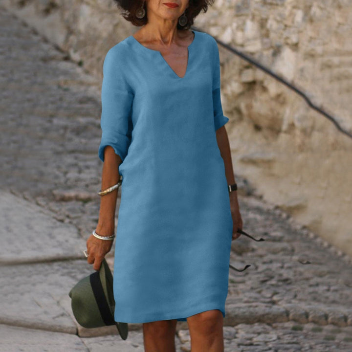 Echoarchiv | Elegantes Sommerkleid mit V-Ausschnitt