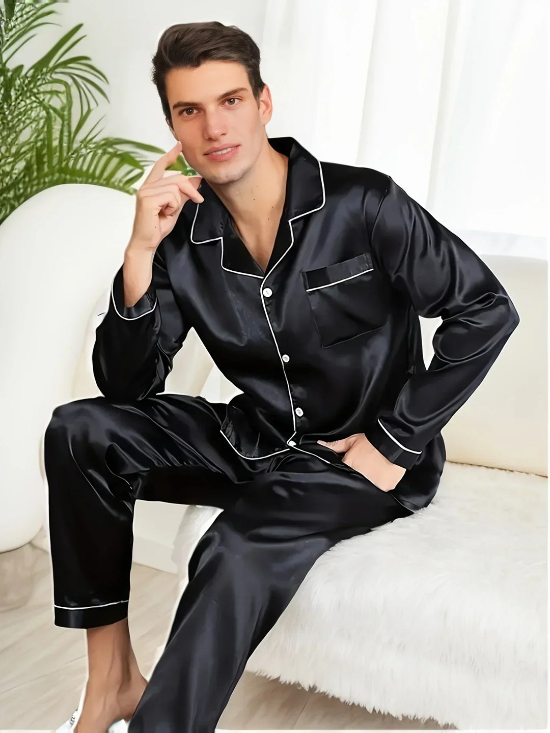 Echoarchiv - Herren-Pyjama-Set aus Satin