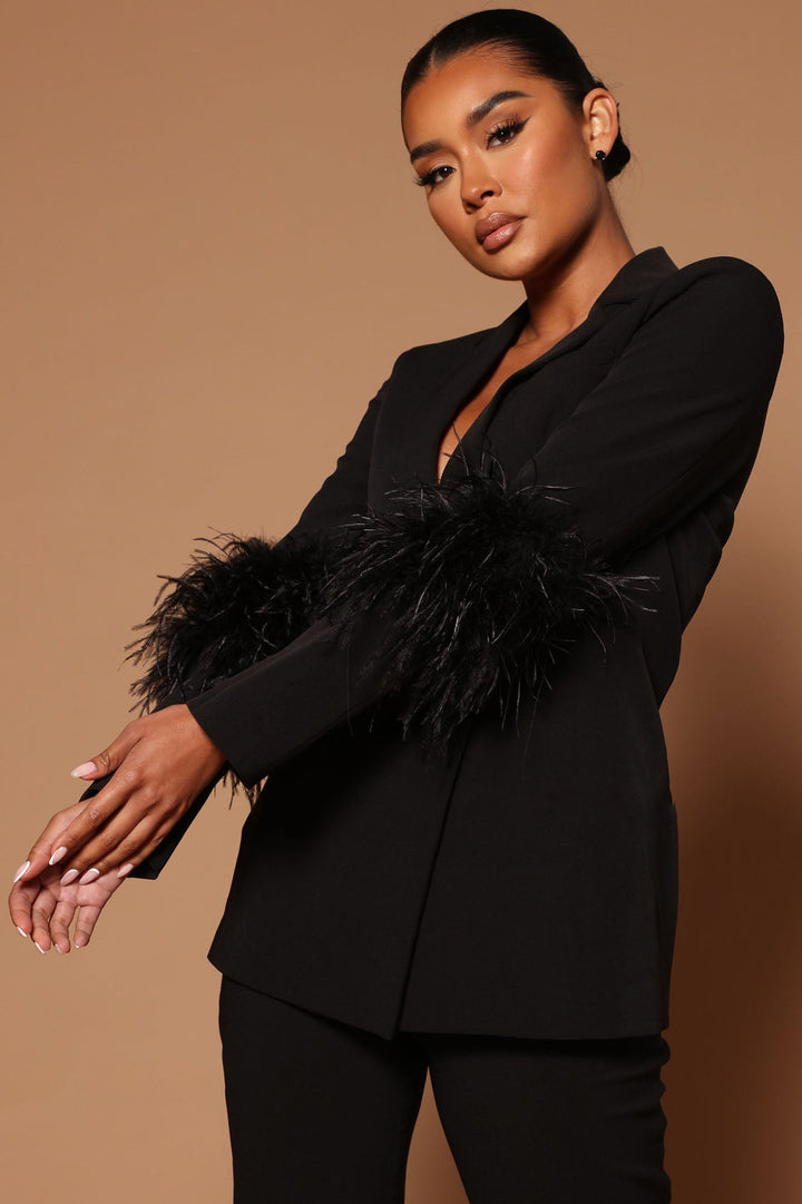 Echoarchiv | Blazer mit Federn und Hose Set für Frauen