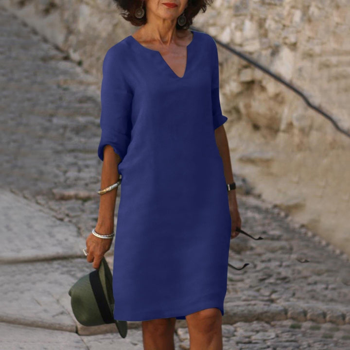 Echoarchiv | Elegantes Sommerkleid mit V-Ausschnitt