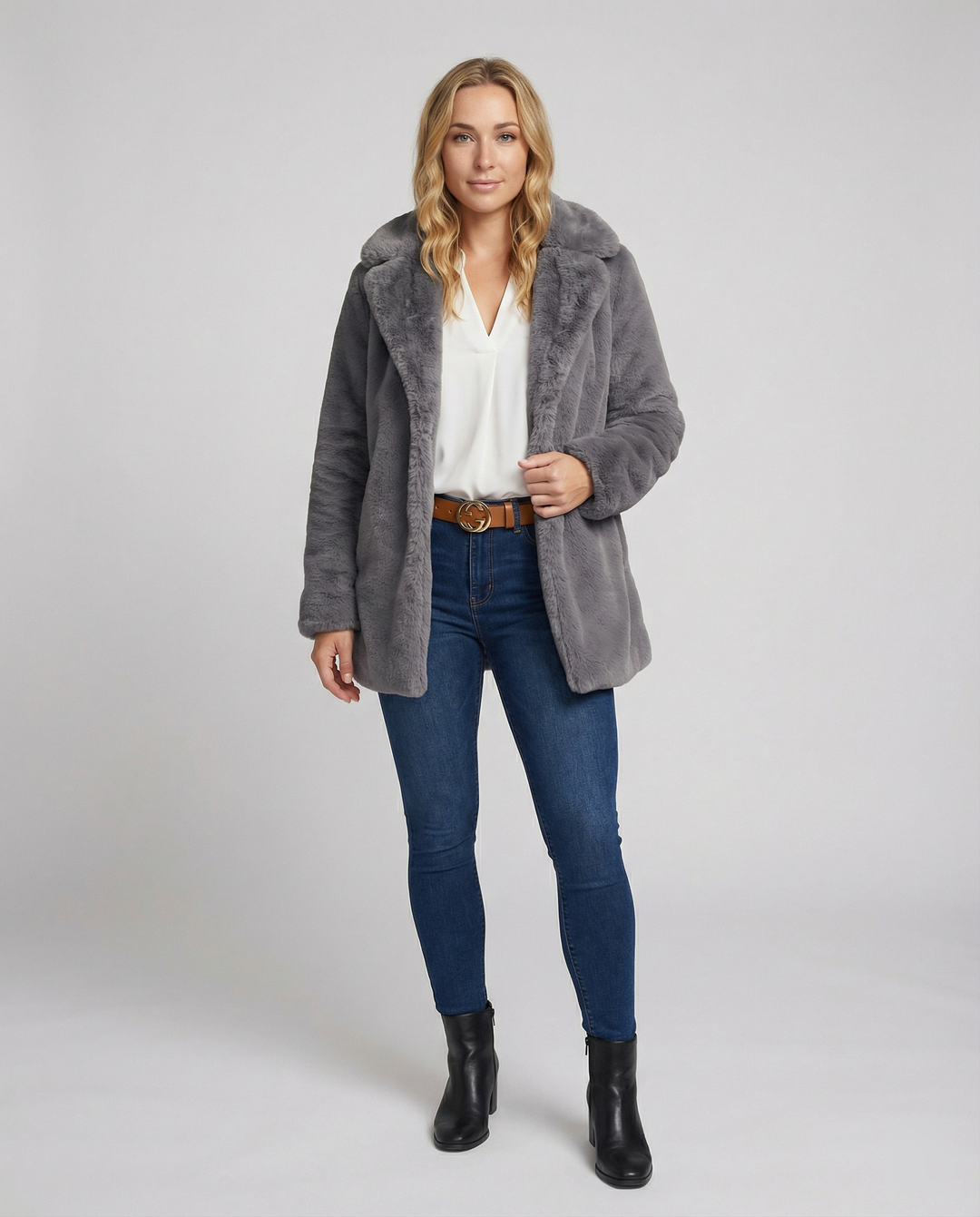 D'Hiver mit Weichem Stoff und Mittellanger Passform für Frauen Ideal für Kaltes Wetter – Montévia