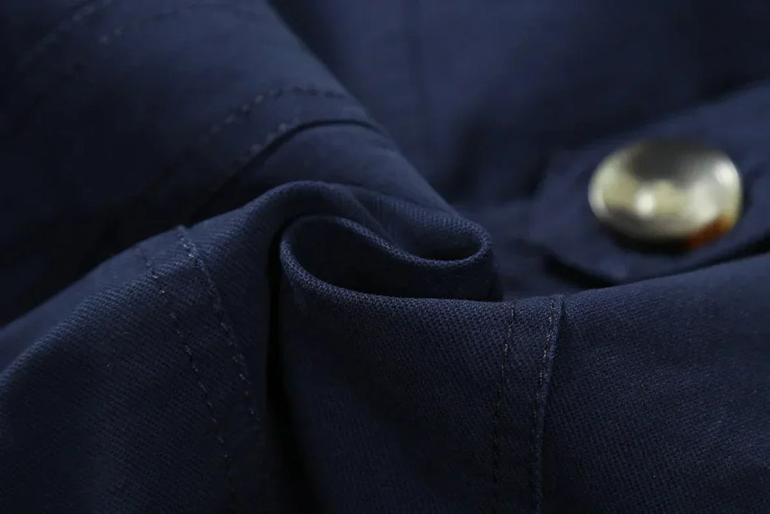 Echoarchiv - Stylischer langer Herbst-Trenchcoat für Herren