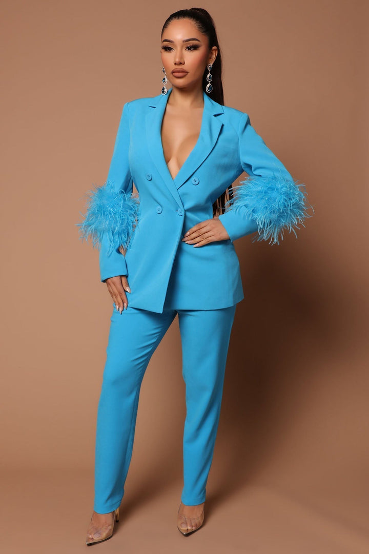 Echoarchiv | Blazer mit Federn und Hose Set für Frauen