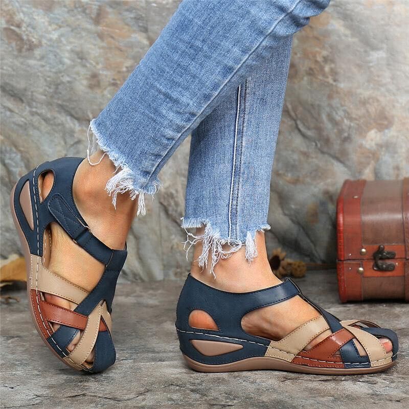 Echoarchiv | Orthopädische Retro-Sandalen
